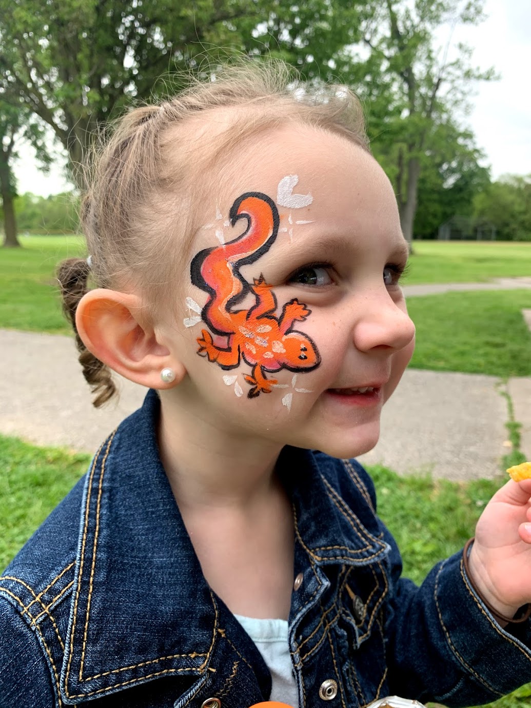 Face painting design by Destiny